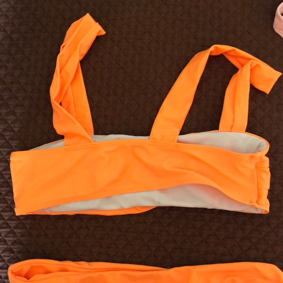 Orange bikini - Picture 3 of 4